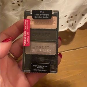 Wet n Wild eye shadow